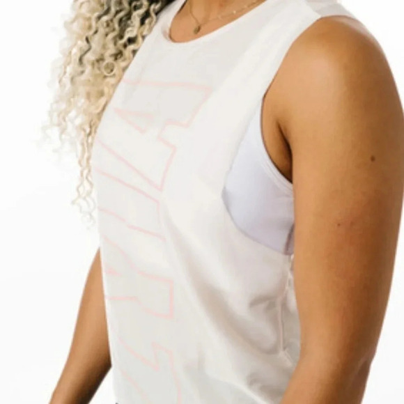 Zyia women’s light pink athlete tank size M GUC - Picture 1 of 3